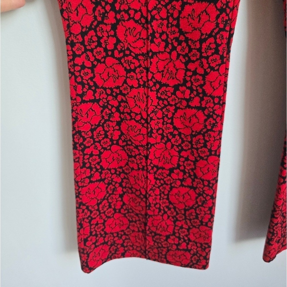 Anthropologie NEW Margot Red Floral Kick Flare Crop Ponte Pants SZ Medium Goth - Picture 5 of 10